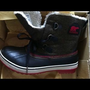 Sorel cold weather boots